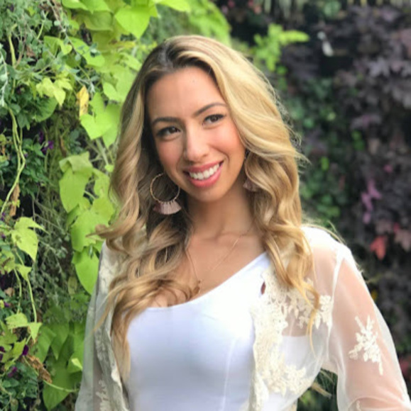 Meet your Posher, Jeaneen - Picture 1 of 1